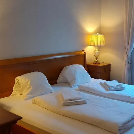 Belladonna Panorama *